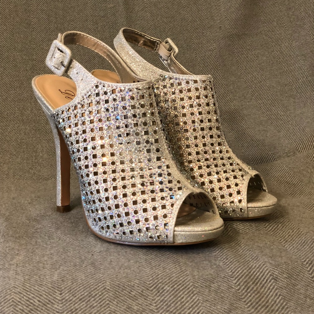 Silver Sparkle De Blossom Collection Heels